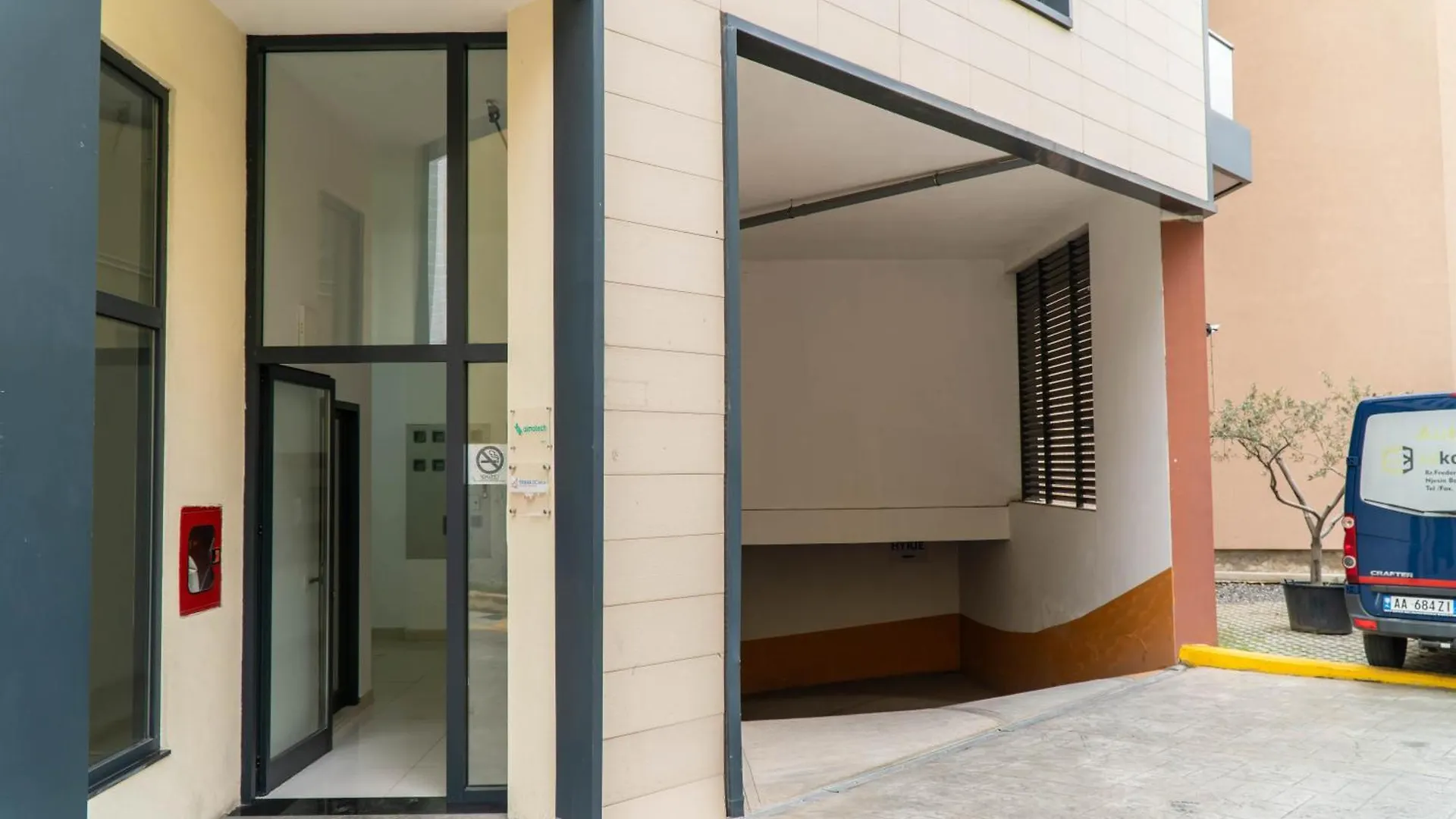 Signature Apartment 12 Tirana