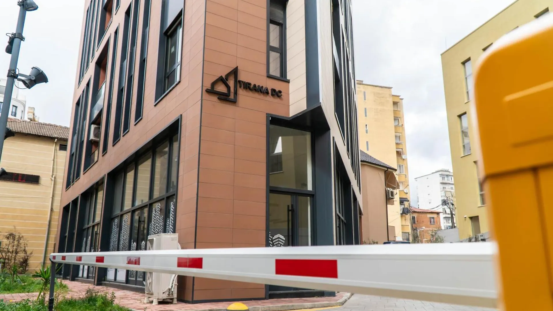 Signature Apartment 12 Tirana