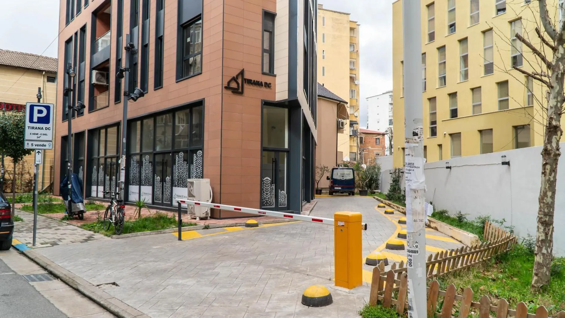 Signature Apartment 12 Tirana