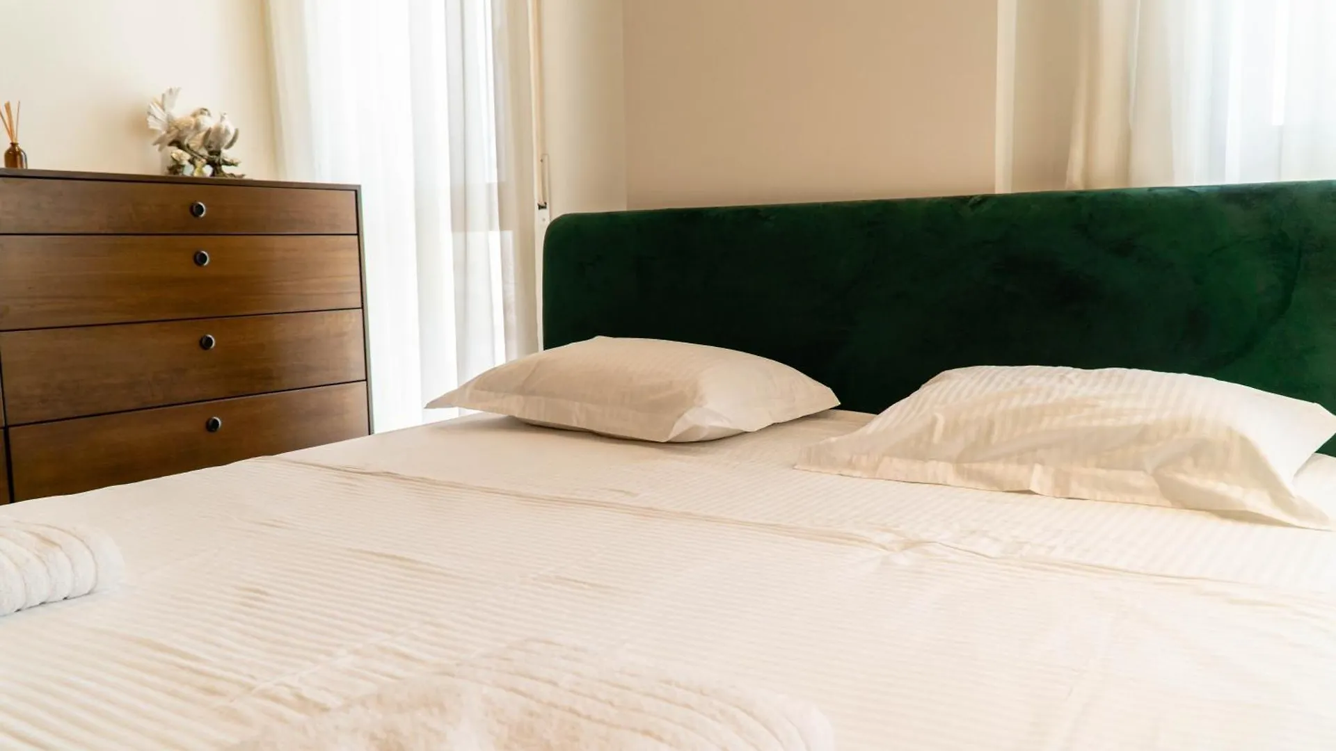 Signature Apartment 12 Tirana Albania