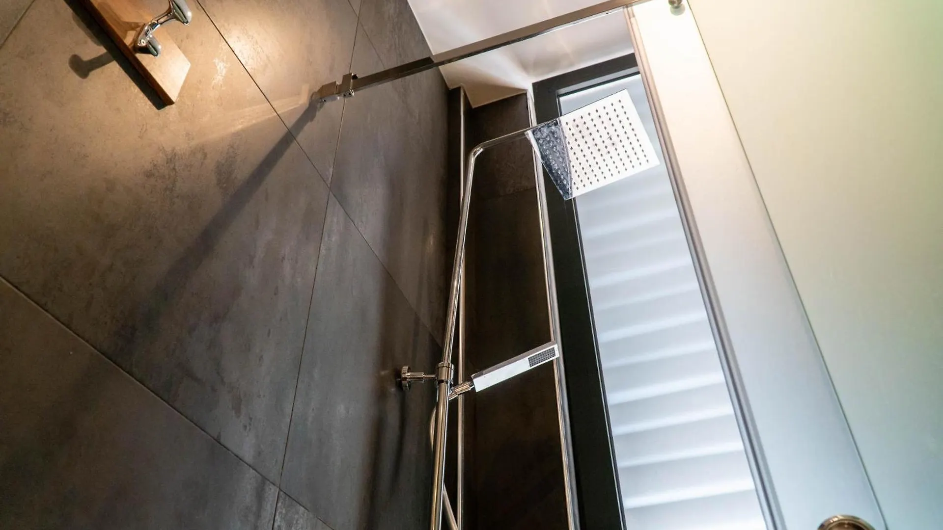 Signature Apartment 12 Tirana