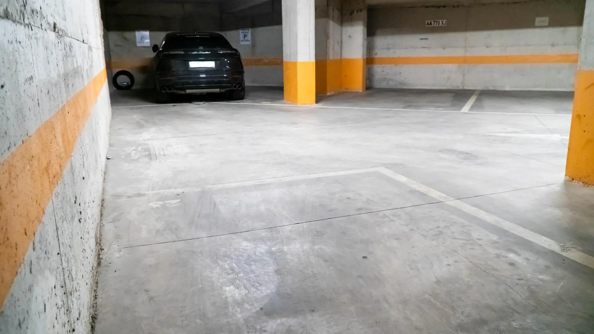 Signature Apartment 12 Tirana